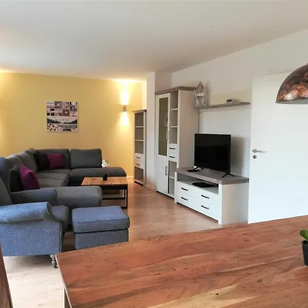 Ruegen Ferienhaus 55 *